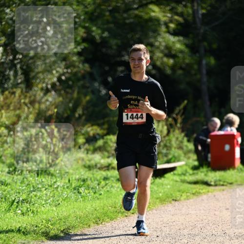 27.09.2026 - 35. Volkslauf durch das schöne Alstertal Dr. Thomas Lammeyer http://msf.ph/oto/10575661 27.09.2026 11:38:56 Laufen 1444 meine-sportfotos.de