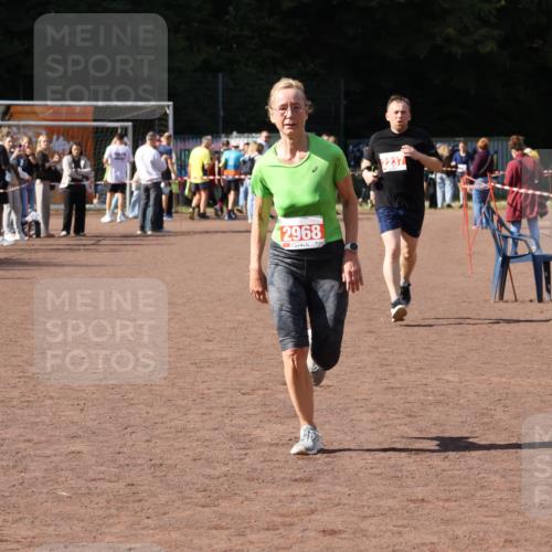 27.09.2026 - 35. Volkslauf durch das schöne Alstertal Strokosch-Dieckow http://msf.ph/oto/10575673 27.09.2026 12:36:46 Ziel 2237, 2968 meine-sportfotos.de
