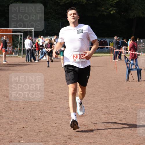 27.09.2026 - 35. Volkslauf durch das schöne Alstertal Strokosch-Dieckow http://msf.ph/oto/10575687 27.09.2026 12:29:55 Ziel 2301 meine-sportfotos.de