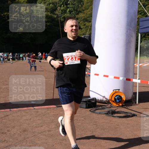 27.09.2026 - 35. Volkslauf durch das schöne Alstertal Strokosch-Dieckow http://msf.ph/oto/10575728 27.09.2026 12:36:52 Ziel 2237, 2968 meine-sportfotos.de