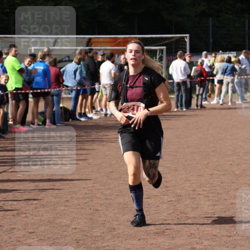 27.09.2026 - 35. Volkslauf durch das schöne Alstertal Strokosch-Dieckow http://msf.ph/oto/10575813 27.09.2026 12:30:03 Ziel 2210, 2211 meine-sportfotos.de
