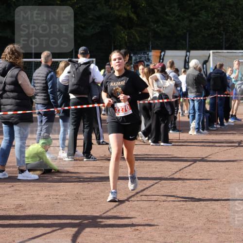 27.09.2026 - 35. Volkslauf durch das schöne Alstertal Strokosch-Dieckow http://msf.ph/oto/10575829 27.09.2026 12:37:31 Ziel 2270 meine-sportfotos.de