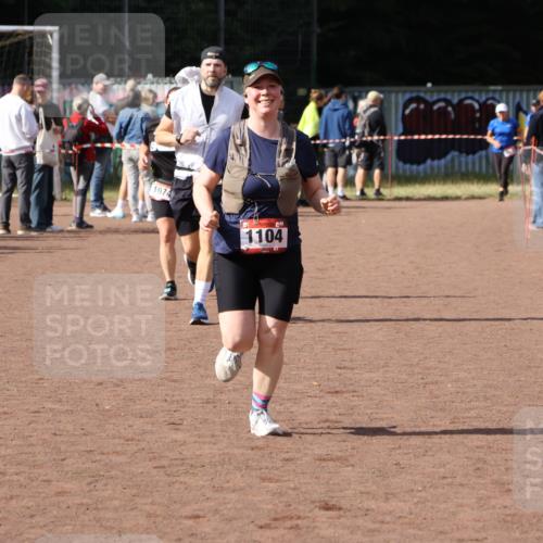 27.09.2026 - 35. Volkslauf durch das schöne Alstertal Strokosch-Dieckow http://msf.ph/oto/10575927 27.09.2026 12:30:19 Ziel 1074, 1104, 2398 meine-sportfotos.de
