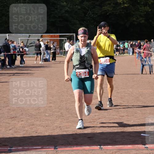 27.09.2026 - 35. Volkslauf durch das schöne Alstertal Strokosch-Dieckow http://msf.ph/oto/10575970 27.09.2026 12:37:57 Ziel 1134, 2394, 2959 meine-sportfotos.de