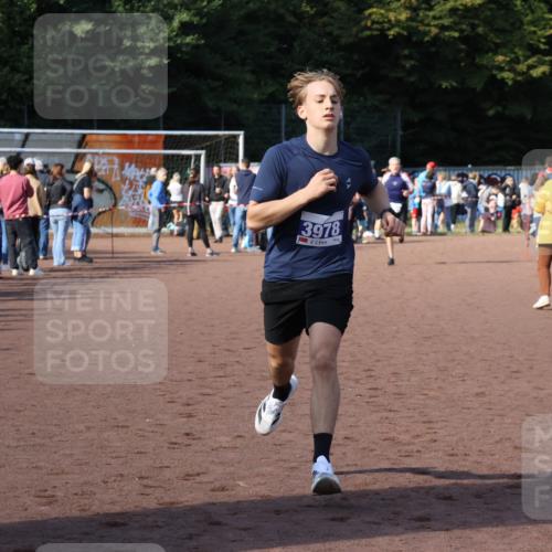 27.09.2026 - 35. Volkslauf durch das schöne Alstertal Strokosch-Dieckow http://msf.ph/oto/10575996 27.09.2026 11:20:01 Ziel 3398, 3978 meine-sportfotos.de