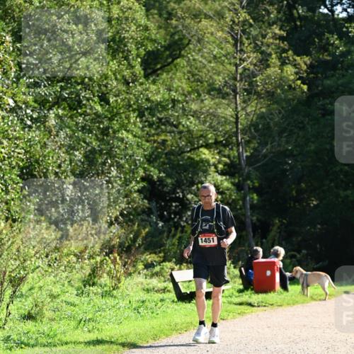 27.09.2026 - 35. Volkslauf durch das schöne Alstertal Dr. Thomas Lammeyer http://msf.ph/oto/10576054 27.09.2026 11:40:34 Laufen 1451 meine-sportfotos.de
