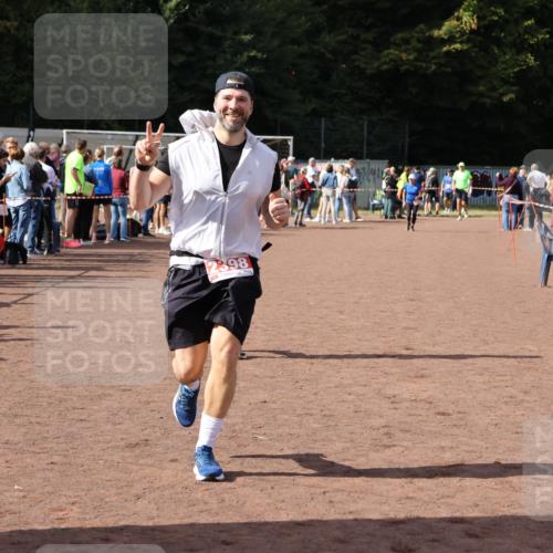 27.09.2026 - 35. Volkslauf durch das schöne Alstertal Strokosch-Dieckow http://msf.ph/oto/10576144 27.09.2026 12:30:25 Ziel 1074, 1104, 2398 meine-sportfotos.de