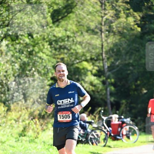 27.09.2026 - 35. Volkslauf durch das schöne Alstertal Dr. Thomas Lammeyer http://msf.ph/oto/10576260 27.09.2026 11:42:36 Laufen 1505 meine-sportfotos.de
