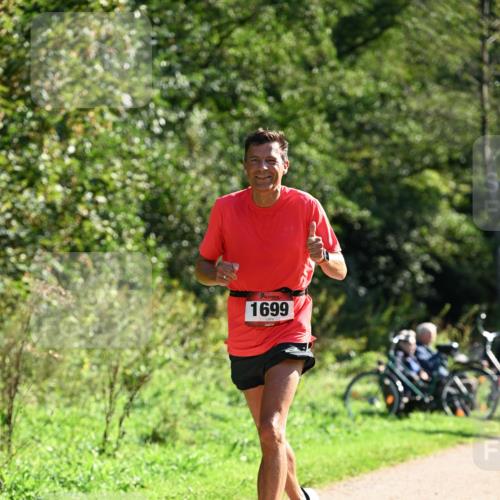 27.09.2026 - 35. Volkslauf durch das schöne Alstertal Dr. Thomas Lammeyer http://msf.ph/oto/10576271 27.09.2026 11:42:40 Laufen 1699 meine-sportfotos.de