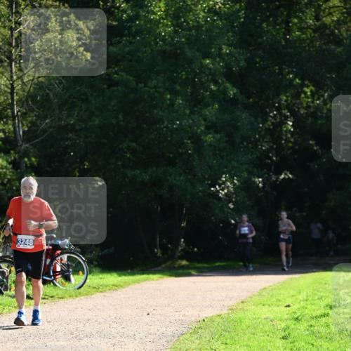 27.09.2026 - 35. Volkslauf durch das schöne Alstertal Dr. Thomas Lammeyer http://msf.ph/oto/10576274 27.09.2026 11:42:42 Laufen 3248 meine-sportfotos.de