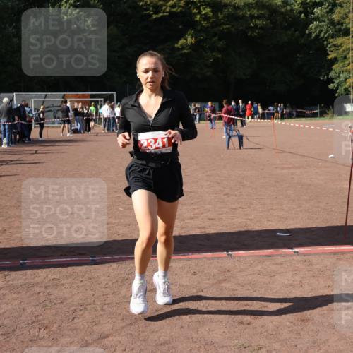 27.09.2026 - 35. Volkslauf durch das schöne Alstertal Strokosch-Dieckow http://msf.ph/oto/10576311 27.09.2026 12:38:11 Ziel 2341 meine-sportfotos.de