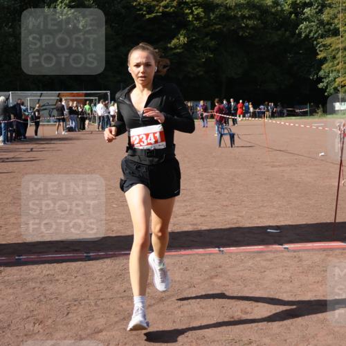 27.09.2026 - 35. Volkslauf durch das schöne Alstertal Strokosch-Dieckow http://msf.ph/oto/10576319 27.09.2026 12:38:11 Ziel 2341 meine-sportfotos.de