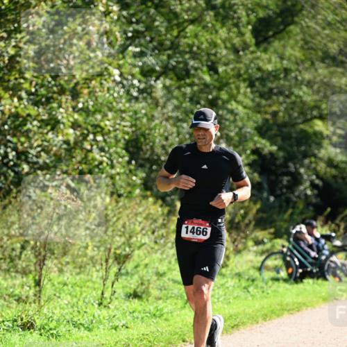27.09.2026 - 35. Volkslauf durch das schöne Alstertal Dr. Thomas Lammeyer http://msf.ph/oto/10576455 27.09.2026 11:44:17 Laufen 1466 meine-sportfotos.de