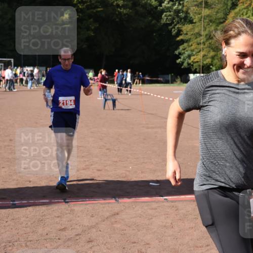 27.09.2026 - 35. Volkslauf durch das schöne Alstertal Strokosch-Dieckow http://msf.ph/oto/10576470 27.09.2026 12:38:33 Ziel 1092, 2194 meine-sportfotos.de