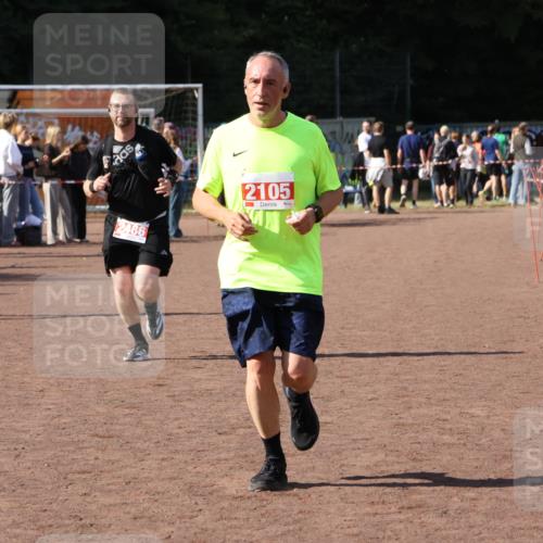 27.09.2026 - 35. Volkslauf durch das schöne Alstertal Strokosch-Dieckow http://msf.ph/oto/10576542 27.09.2026 12:39:16 Ziel 2064, 2105, 2486 meine-sportfotos.de