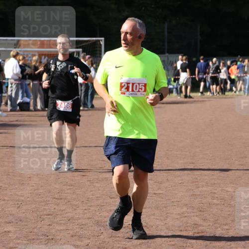 27.09.2026 - 35. Volkslauf durch das schöne Alstertal Strokosch-Dieckow http://msf.ph/oto/10576584 27.09.2026 12:39:16 Ziel 2064, 2105, 2486 meine-sportfotos.de
