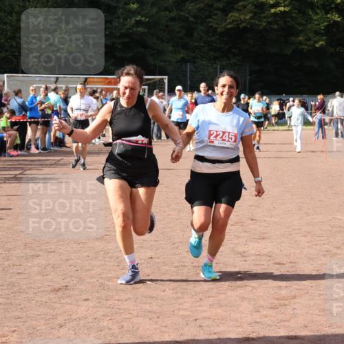 27.09.2026 - 35. Volkslauf durch das schöne Alstertal Strokosch-Dieckow http://msf.ph/oto/10576686 27.09.2026 12:31:09 Ziel 2012, 2013, 2245, 2248, 2310 meine-sportfotos.de