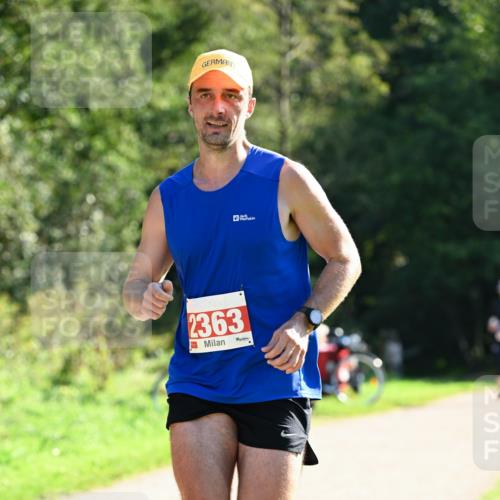 27.09.2026 - 35. Volkslauf durch das schöne Alstertal Dr. Thomas Lammeyer http://msf.ph/oto/10576706 27.09.2026 11:45:55 Laufen 2363 meine-sportfotos.de