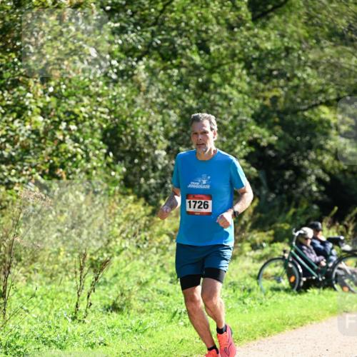 27.09.2026 - 35. Volkslauf durch das schöne Alstertal Dr. Thomas Lammeyer http://msf.ph/oto/10576717 27.09.2026 11:46:03 Laufen 1726 meine-sportfotos.de