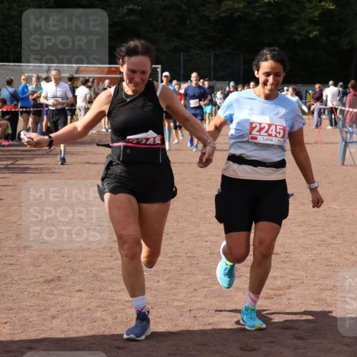 27.09.2026 - 35. Volkslauf durch das schöne Alstertal Strokosch-Dieckow http://msf.ph/oto/10576756 27.09.2026 12:31:09 Ziel 2012, 2013, 2245, 2248, 2310 meine-sportfotos.de