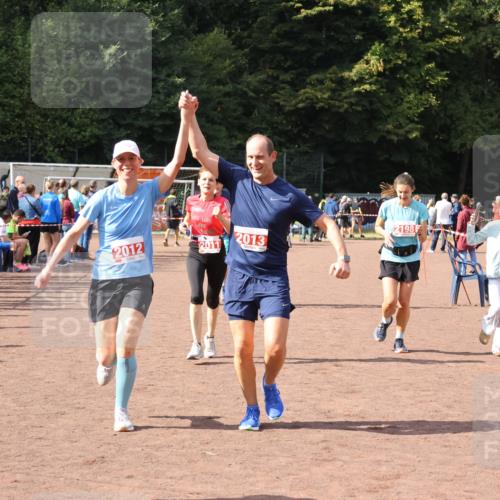 27.09.2026 - 35. Volkslauf durch das schöne Alstertal Strokosch-Dieckow http://msf.ph/oto/10576799 27.09.2026 12:31:16 Ziel 1086, 1649, 2011, 2012, 2013, 2198, 2310 meine-sportfotos.de
