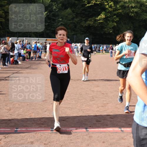 27.09.2026 - 35. Volkslauf durch das schöne Alstertal Strokosch-Dieckow http://msf.ph/oto/10576905 27.09.2026 12:31:19 Ziel 1086, 1649, 2011, 2012, 2013, 2198, 2310 meine-sportfotos.de