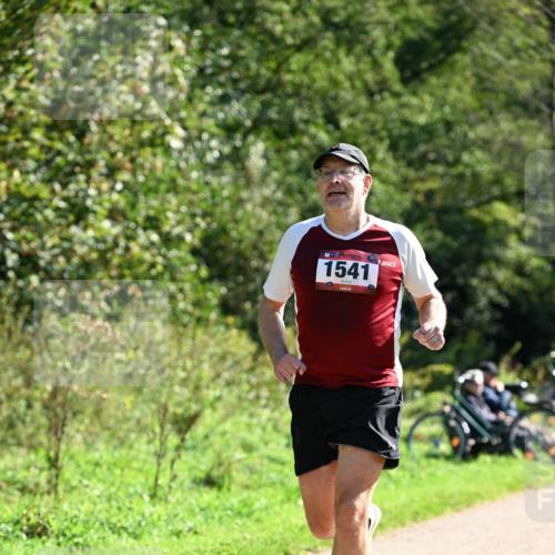 27.09.2026 - 35. Volkslauf durch das schöne Alstertal Dr. Thomas Lammeyer http://msf.ph/oto/10576977 27.09.2026 11:48:52 Laufen 1541 meine-sportfotos.de