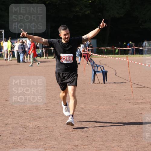 27.09.2026 - 35. Volkslauf durch das schöne Alstertal Strokosch-Dieckow http://msf.ph/oto/10577096 27.09.2026 12:40:19 Ziel 2300 meine-sportfotos.de