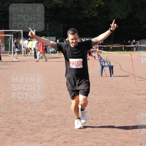 27.09.2026 - 35. Volkslauf durch das schöne Alstertal Strokosch-Dieckow http://msf.ph/oto/10577154 27.09.2026 12:40:20 Ziel 2300 meine-sportfotos.de
