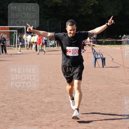 27.09.2026 - 35. Volkslauf durch das schöne Alstertal Strokosch-Dieckow http://msf.ph/oto/10577169 27.09.2026 12:40:20 Ziel 2300 meine-sportfotos.de