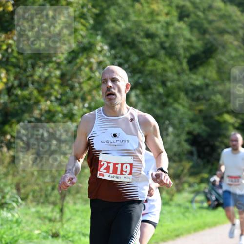 27.09.2026 - 35. Volkslauf durch das schöne Alstertal Dr. Thomas Lammeyer http://msf.ph/oto/10577172 27.09.2026 11:50:38 Laufen 2119 meine-sportfotos.de