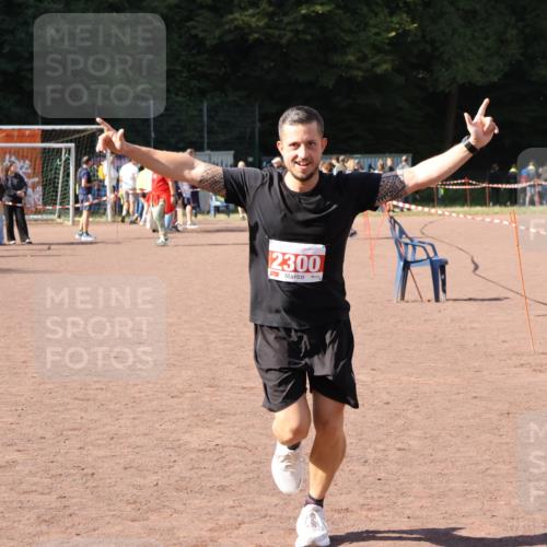 27.09.2026 - 35. Volkslauf durch das schöne Alstertal Strokosch-Dieckow http://msf.ph/oto/10577191 27.09.2026 12:40:20 Ziel 2300 meine-sportfotos.de