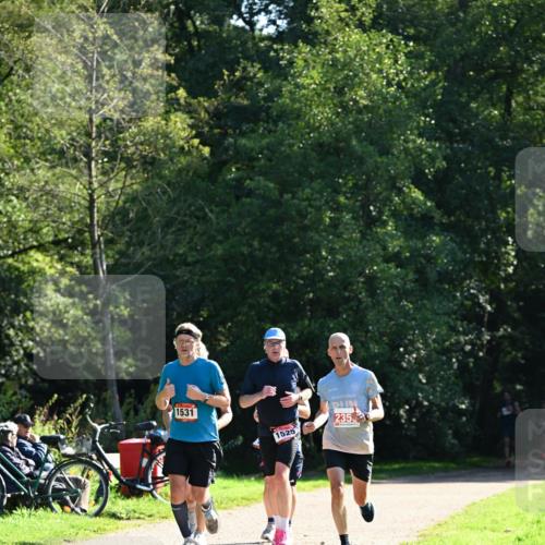 27.09.2026 - 35. Volkslauf durch das schöne Alstertal Dr. Thomas Lammeyer http://msf.ph/oto/10577236 27.09.2026 11:51:25 Laufen 1531, 1525, 235 meine-sportfotos.de