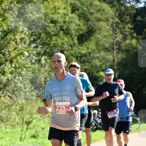 27.09.2026 - 35. Volkslauf durch das schöne Alstertal Dr. Thomas Lammeyer http://msf.ph/oto/10577251 27.09.2026 11:51:28 Laufen 2353, 1525 meine-sportfotos.de