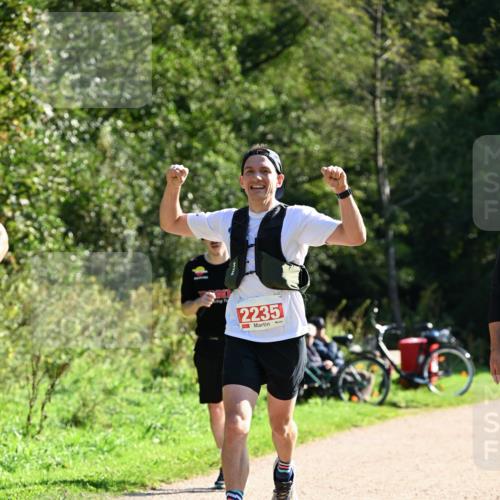 27.09.2026 - 35. Volkslauf durch das schöne Alstertal Dr. Thomas Lammeyer http://msf.ph/oto/10577347 27.09.2026 11:52:13 Laufen 2235 meine-sportfotos.de