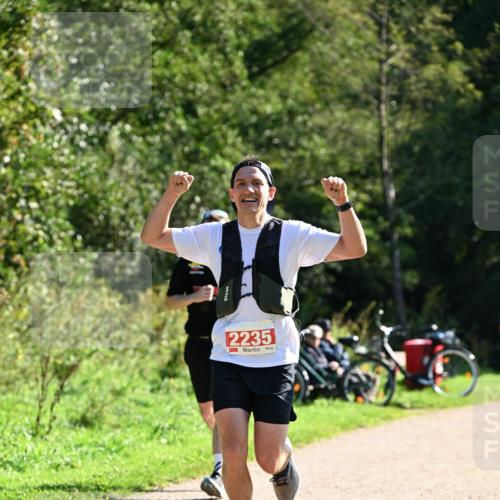 27.09.2026 - 35. Volkslauf durch das schöne Alstertal Dr. Thomas Lammeyer http://msf.ph/oto/10577348 27.09.2026 11:52:13 Laufen 2235 meine-sportfotos.de