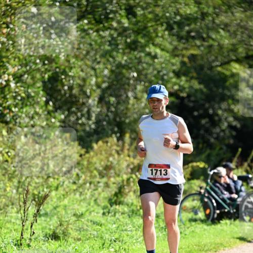 27.09.2026 - 35. Volkslauf durch das schöne Alstertal Dr. Thomas Lammeyer http://msf.ph/oto/10577365 27.09.2026 11:52:30 Laufen 1713 meine-sportfotos.de
