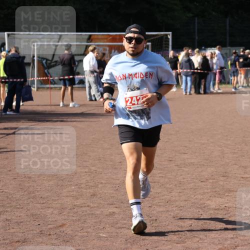 27.09.2026 - 35. Volkslauf durch das schöne Alstertal Strokosch-Dieckow http://msf.ph/oto/10577390 27.09.2026 12:42:10 Ziel 2429 meine-sportfotos.de