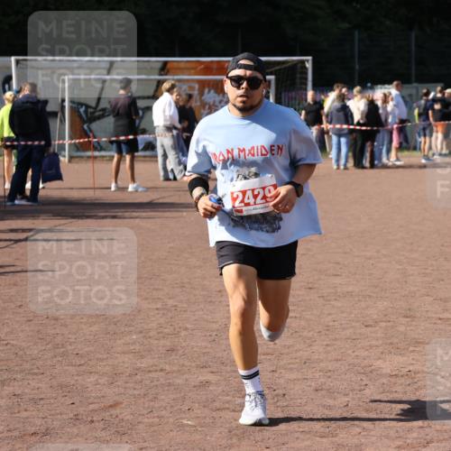 27.09.2026 - 35. Volkslauf durch das schöne Alstertal Strokosch-Dieckow http://msf.ph/oto/10577396 27.09.2026 12:42:10 Ziel 2429 meine-sportfotos.de