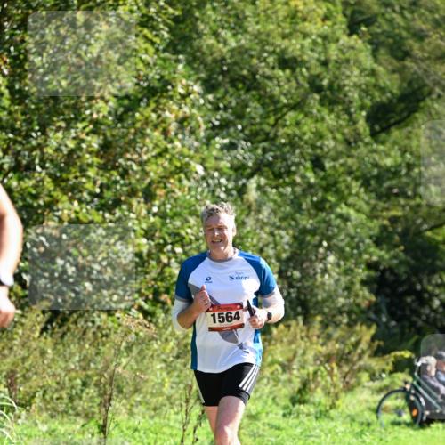 27.09.2026 - 35. Volkslauf durch das schöne Alstertal Dr. Thomas Lammeyer http://msf.ph/oto/10577583 27.09.2026 11:54:02 Laufen 1564 meine-sportfotos.de