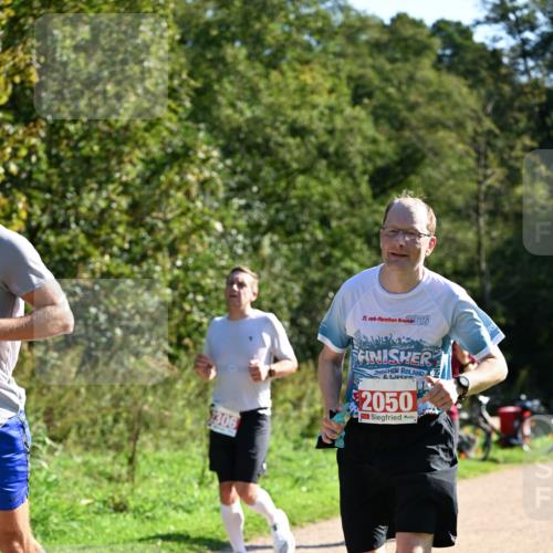 27.09.2026 - 35. Volkslauf durch das schöne Alstertal Dr. Thomas Lammeyer http://msf.ph/oto/10577668 27.09.2026 11:54:45 Laufen 21, 26, 306, 2050 meine-sportfotos.de