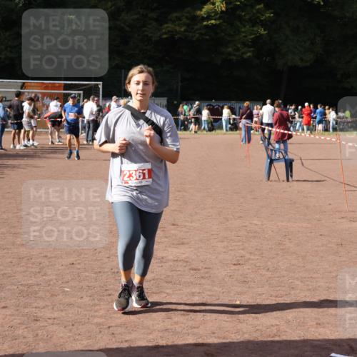 27.09.2026 - 35. Volkslauf durch das schöne Alstertal Strokosch-Dieckow http://msf.ph/oto/10577692 27.09.2026 12:32:27 Ziel 2008, 2197, 2361 meine-sportfotos.de