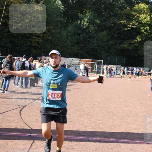 27.09.2026 - 35. Volkslauf durch das schöne Alstertal Strokosch-Dieckow http://msf.ph/oto/10577816 27.09.2026 12:43:18 Ziel 2487 meine-sportfotos.de