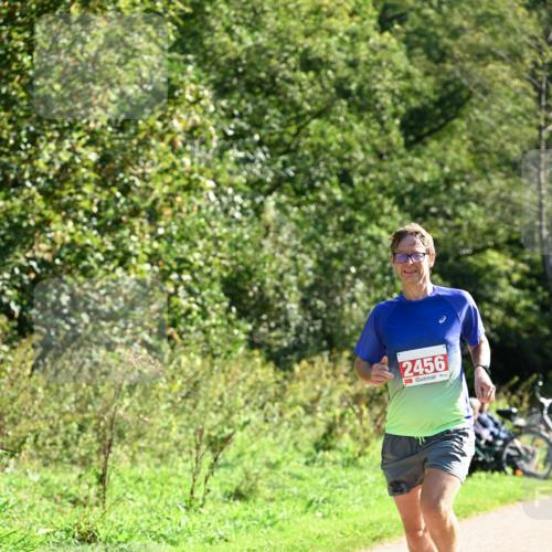 27.09.2026 - 35. Volkslauf durch das schöne Alstertal Dr. Thomas Lammeyer http://msf.ph/oto/10577826 27.09.2026 11:55:35 Laufen 2456 meine-sportfotos.de