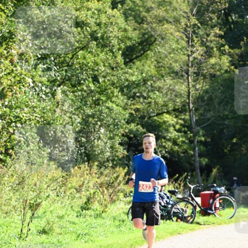 27.09.2026 - 35. Volkslauf durch das schöne Alstertal Dr. Thomas Lammeyer http://msf.ph/oto/10577839 27.09.2026 11:55:46 Laufen 2423 meine-sportfotos.de