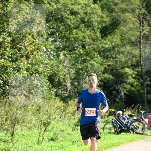 27.09.2026 - 35. Volkslauf durch das schöne Alstertal Dr. Thomas Lammeyer http://msf.ph/oto/10577845 27.09.2026 11:55:47 Laufen 2423 meine-sportfotos.de
