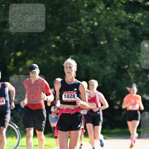 27.09.2026 - 35. Volkslauf durch das schöne Alstertal Dr. Thomas Lammeyer http://msf.ph/oto/10577995 27.09.2026 11:57:21 Laufen 04, 1028 meine-sportfotos.de
