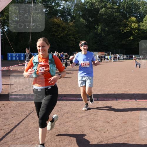 27.09.2026 - 35. Volkslauf durch das schöne Alstertal Strokosch-Dieckow http://msf.ph/oto/10578108 27.09.2026 12:43:38 Ziel 2078, 2337, 2432 meine-sportfotos.de
