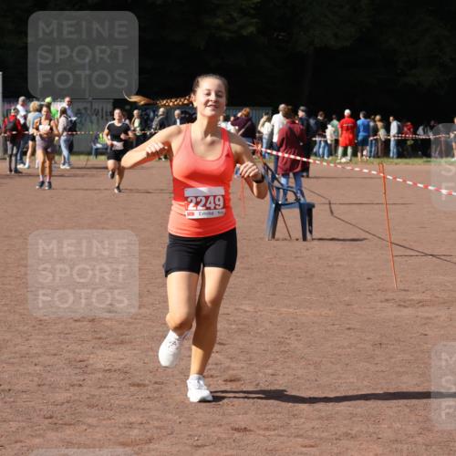27.09.2026 - 35. Volkslauf durch das schöne Alstertal Strokosch-Dieckow http://msf.ph/oto/10578127 27.09.2026 12:33:00 Ziel 2249, 2256, 2397 meine-sportfotos.de