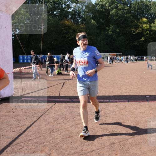 27.09.2026 - 35. Volkslauf durch das schöne Alstertal Strokosch-Dieckow http://msf.ph/oto/10578183 27.09.2026 12:43:39 Ziel 2337, 2432 meine-sportfotos.de